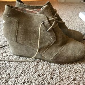 Toms booties